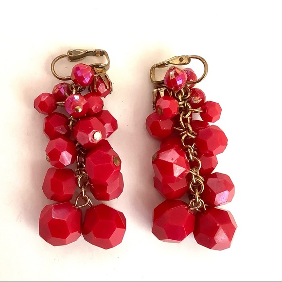 Vintage red  drop clip on earrings - Picture 3 of 3